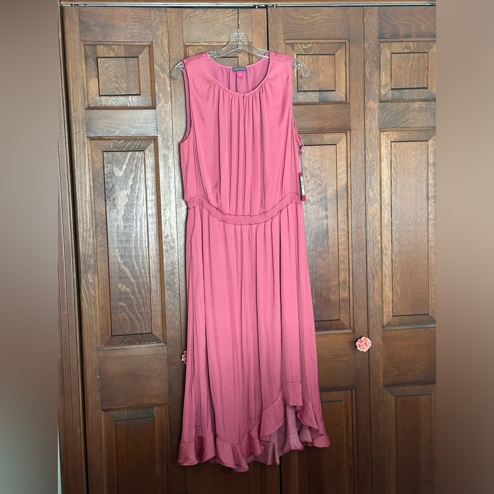 Gorgeous rose ruffle soft Vince Camuto bogo midi dress NWT 1X washable